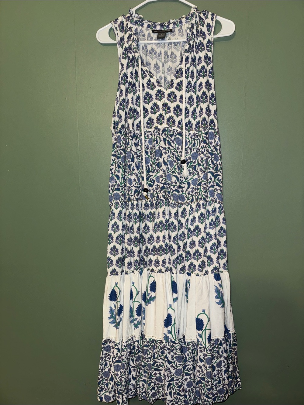 Chelsea & Theodore Blue, purple and White Floral Tiered Maxi Dress Large